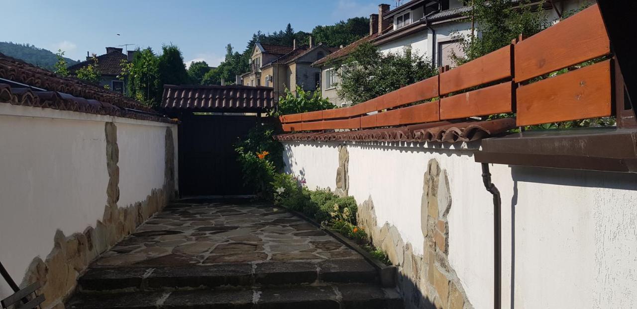 Часовника Hotel Tryavna Exterior photo