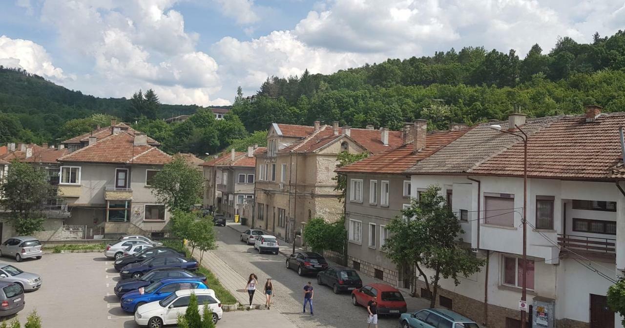 Часовника Hotel Tryavna Exterior photo